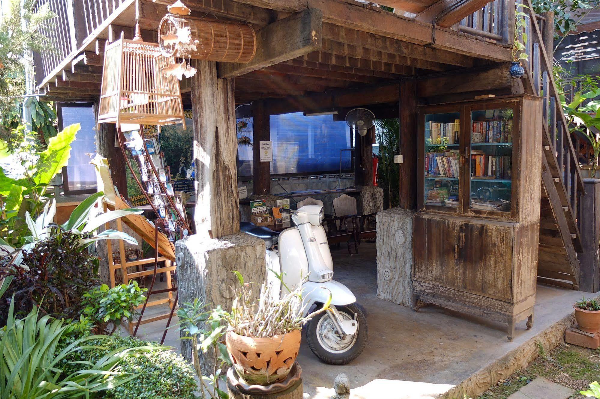 Saithong Guesthouse Chiang Mai Extérieur photo