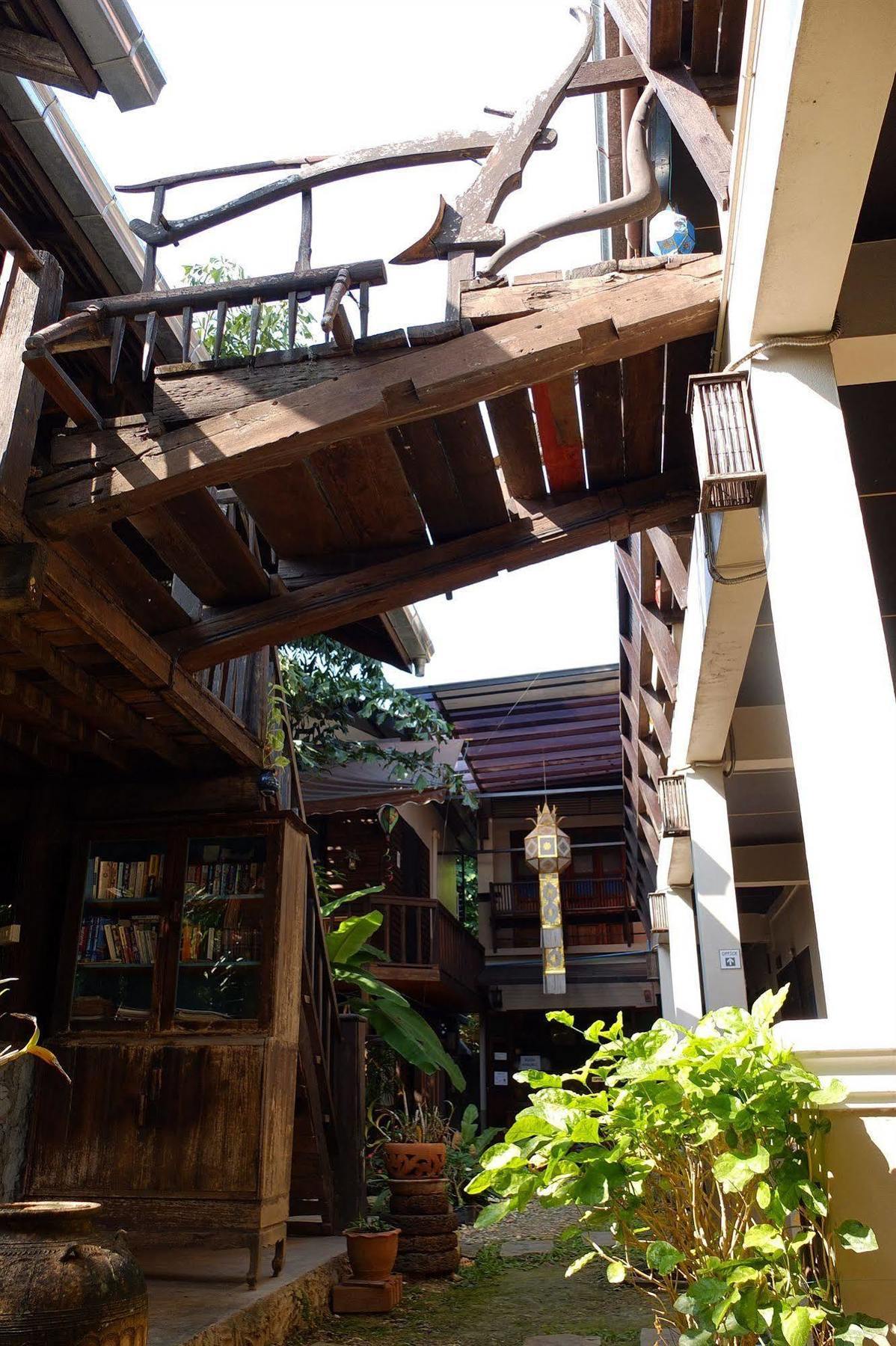 Saithong Guesthouse Chiang Mai Extérieur photo